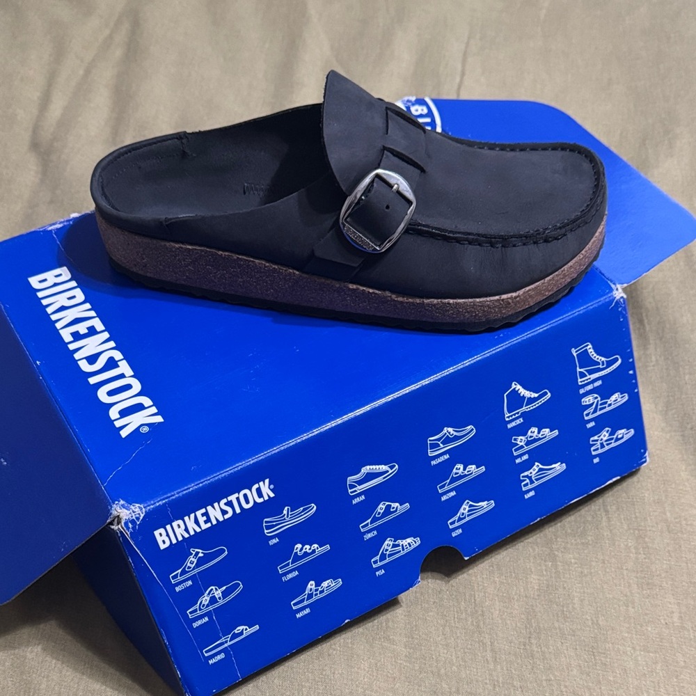 Women’s Birkenstock Buckley size 11
